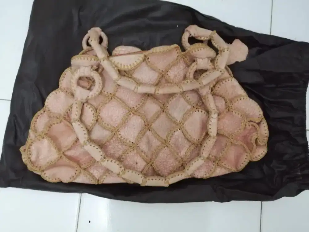 Tas kulit sapi asli