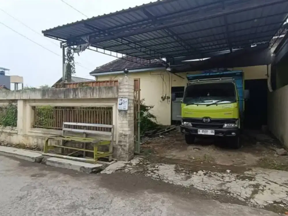 Rumah, Kost dan Gudang di Jl KH Zainudin, Karangroto Genuk