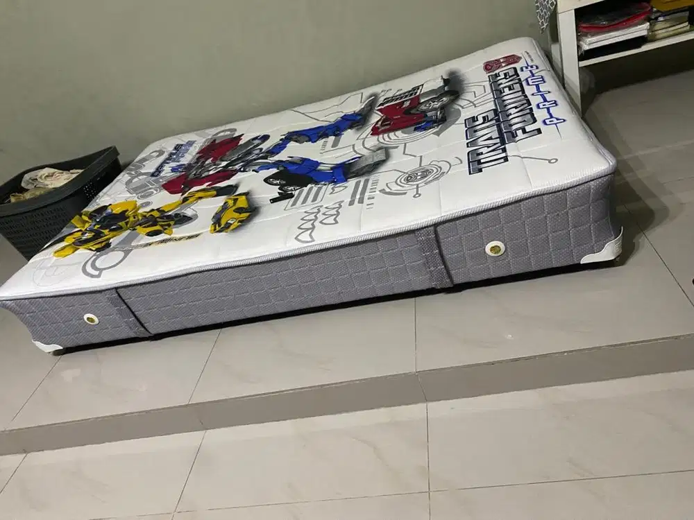 Kasur anak bekas