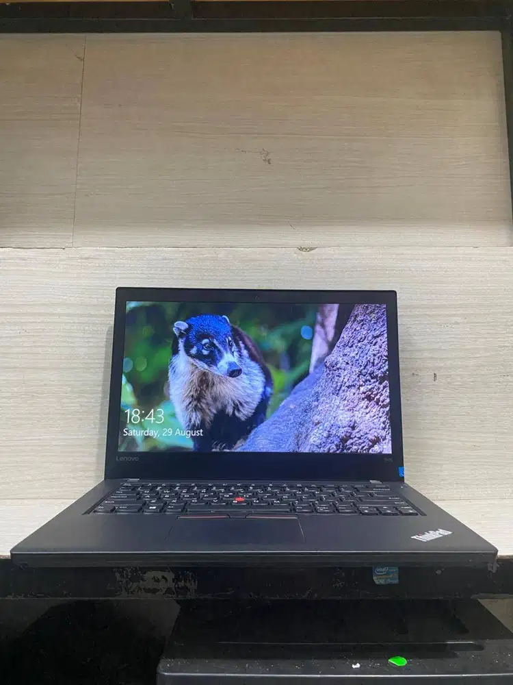 Lenovo Thinkpad T470 I7 Gen 7 Ram 8GB SSD 256GB DUAL VGA