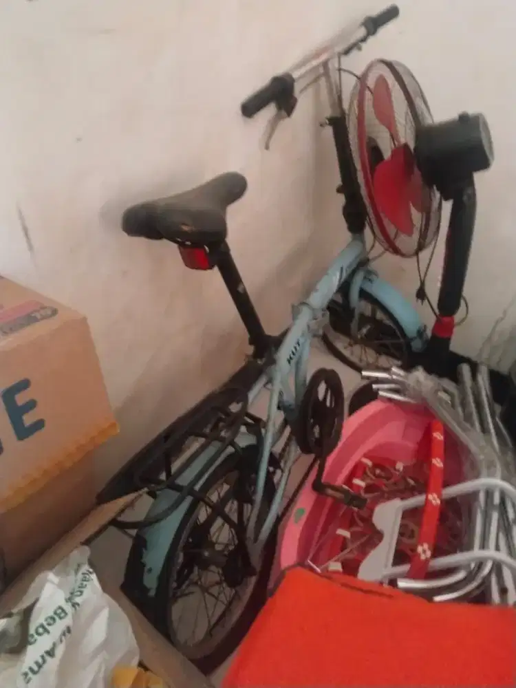 Dijual Apa Adanya