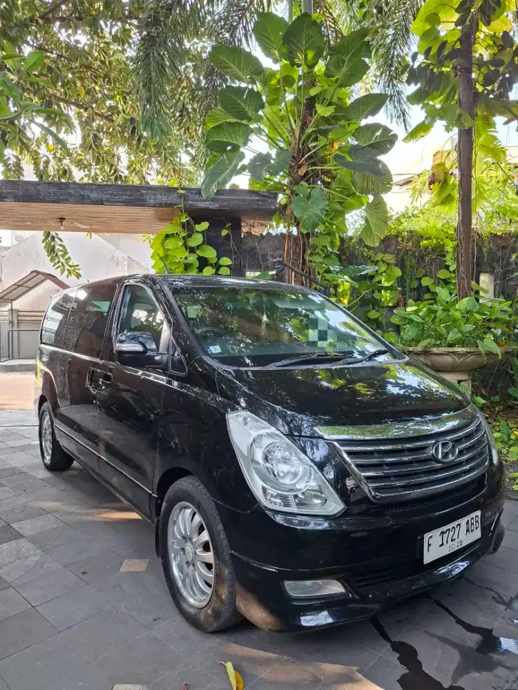 Hyundai H1 2012 matic bensin istimeqa sekali
