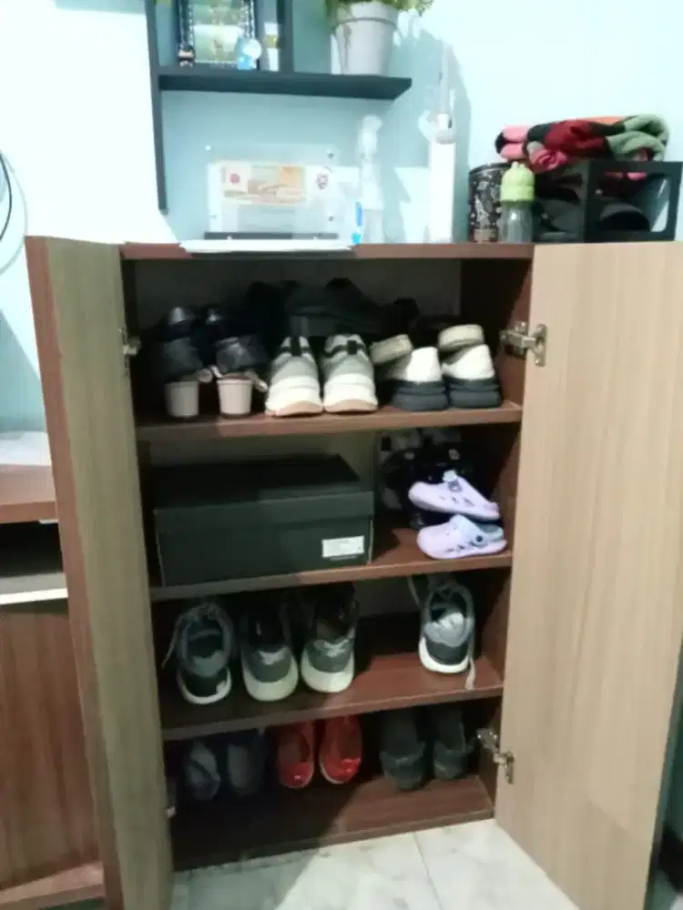 Rak sepatu serbaguna