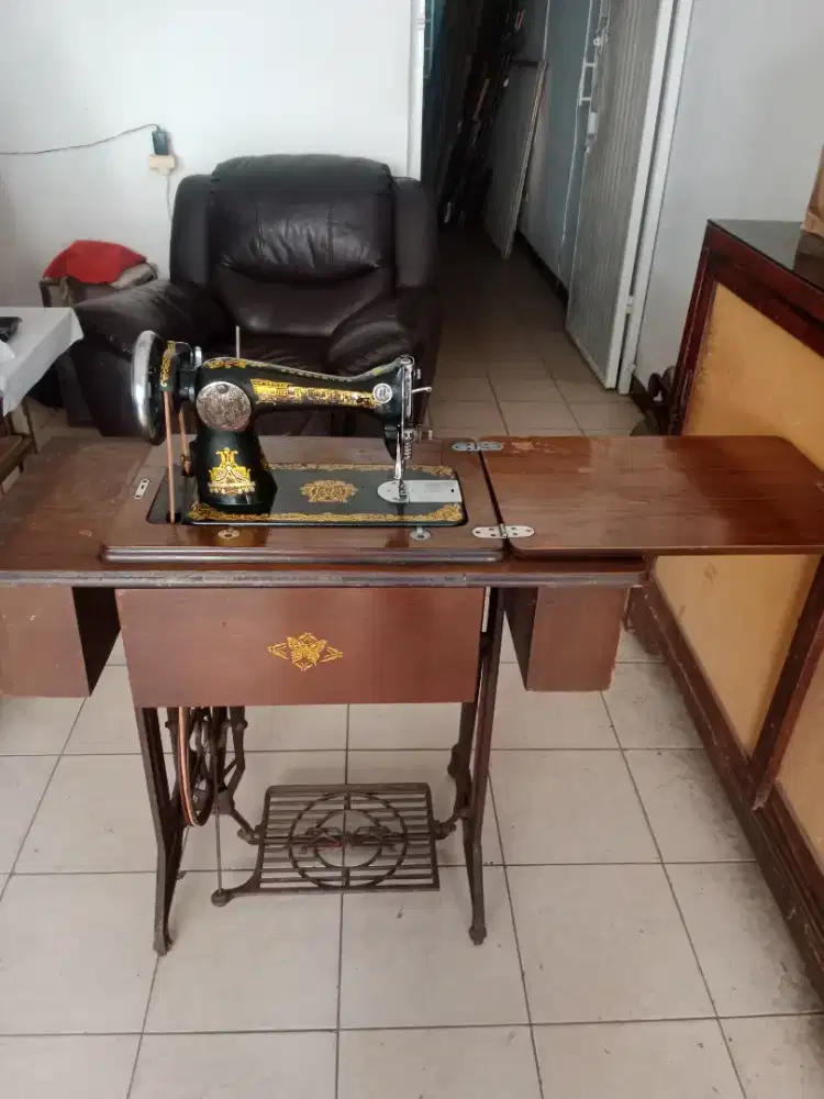 Dijual mesin jahit