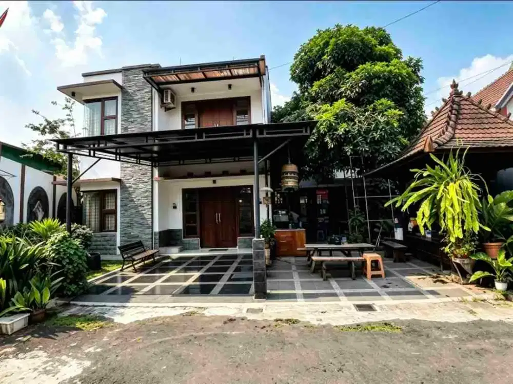 Rumah The Cozy Green Cibubur Mansion