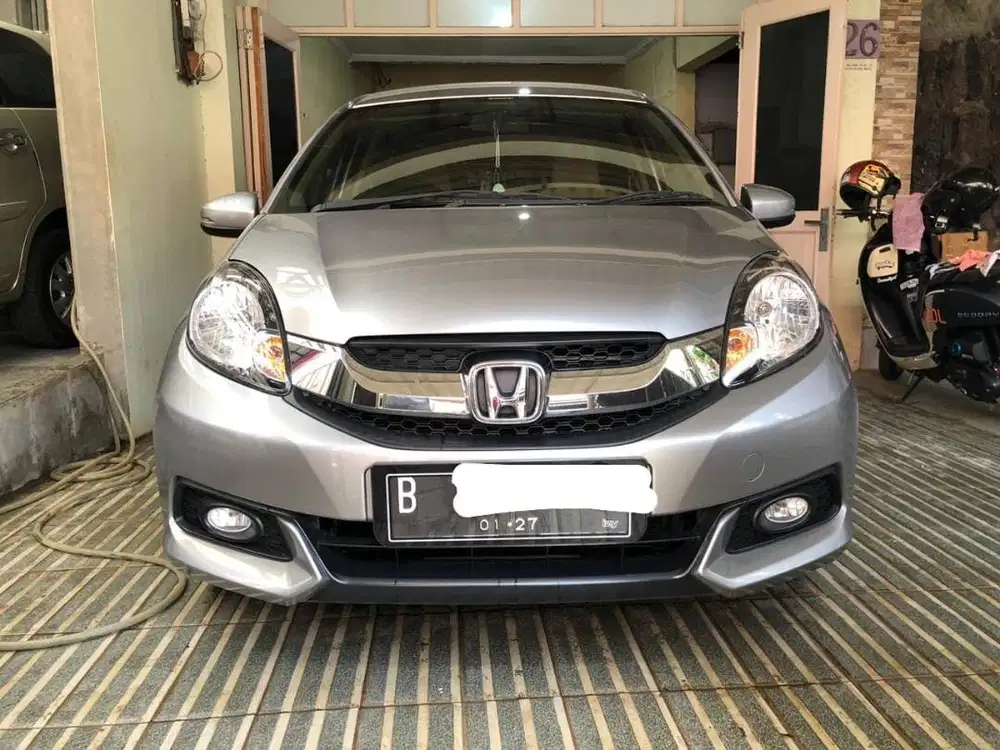 Honda Mobilio tahun 2016, Matic,