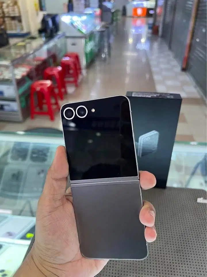 Samsung Z FLIP 6 12/256 GB (Grey) SEIN Mulus Jossjiss