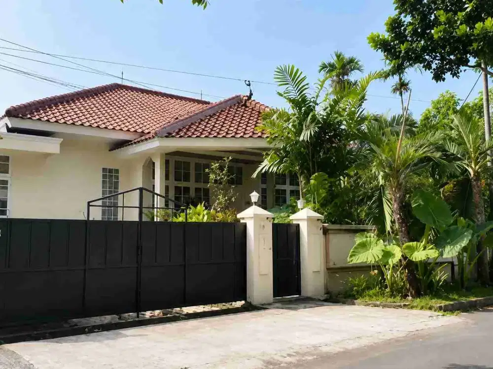 Dijual Rumah Mewah dan Bagus di Perumahan BRI Ragunan, Pasar Minggu, Jakarta Selatan