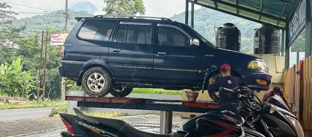 Jual mobil bekas Toyota Kijang LGX 1.8EFI Bensin Tahun 2003
