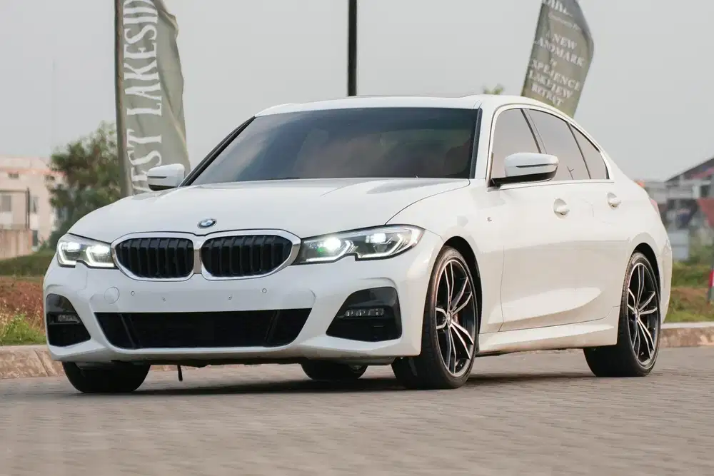 Nyetel ProMax! BMW 330i M-Sport 2021 New Model White 320i c200 cla200