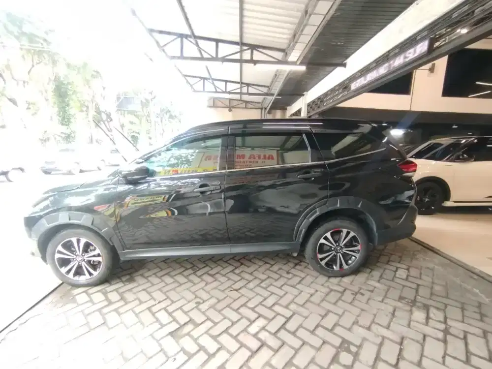 Daihatsu Terios R deluxe matic 2023