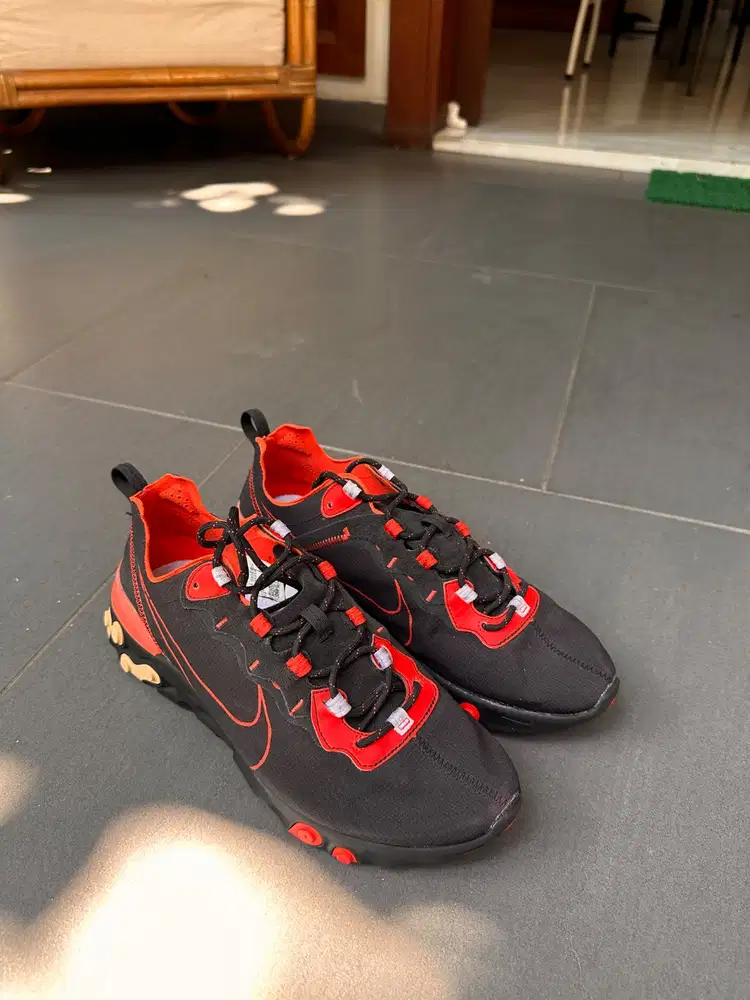 FOR SALE NIKE REACT ELEMENT 87