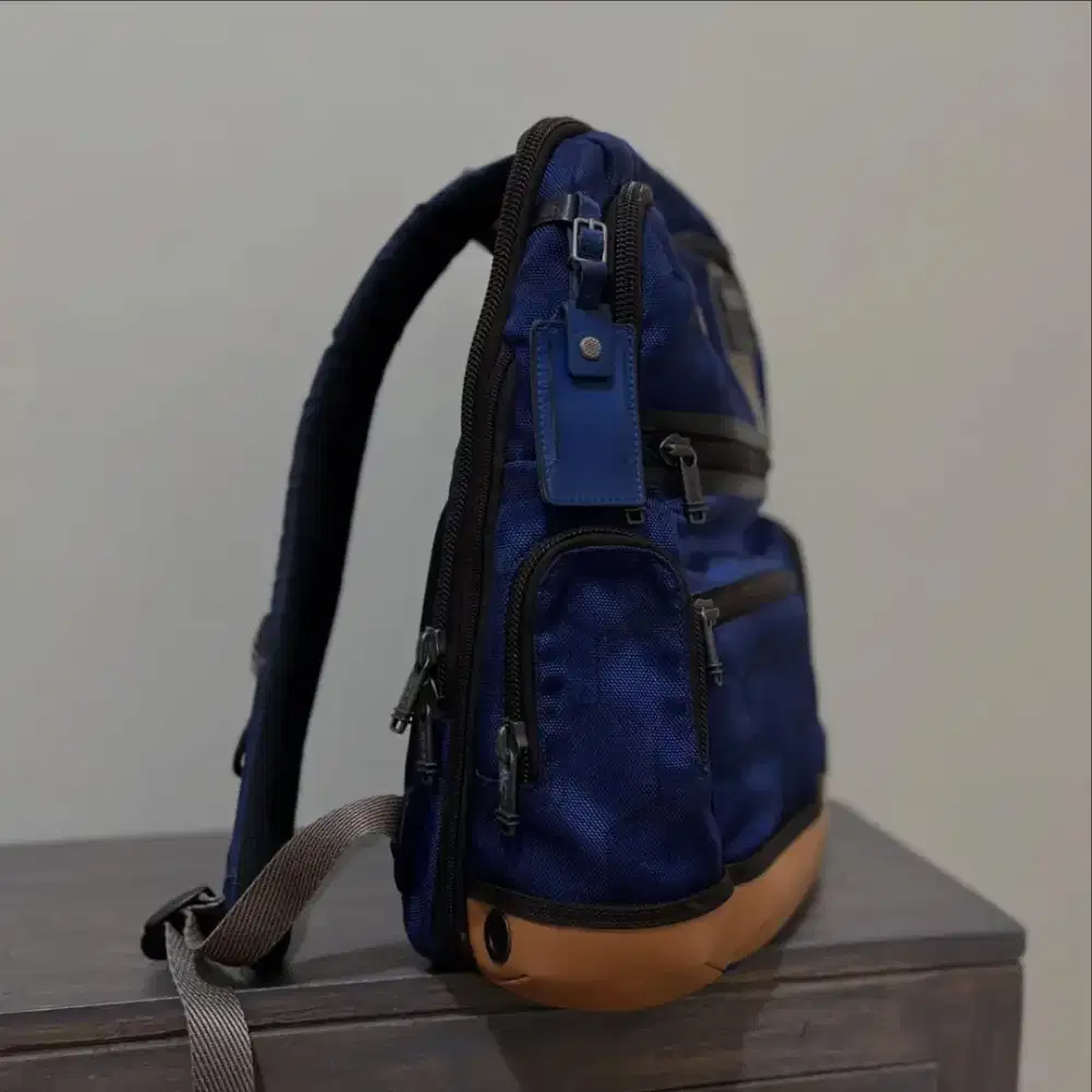 Tas ransel tumi