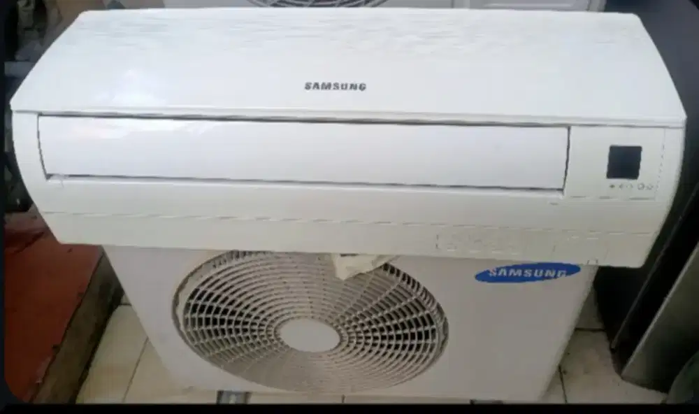 Jual ac samsung 1/2 lowwat 320 watt kondisi 95% ori semua