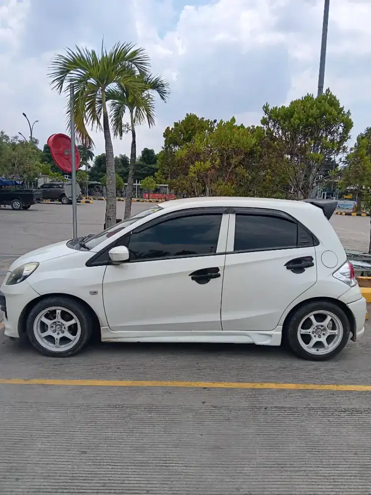 DIJUAL HONDA BRIO 2013 MANUAL – SUDAH BANYAK UPGRADE