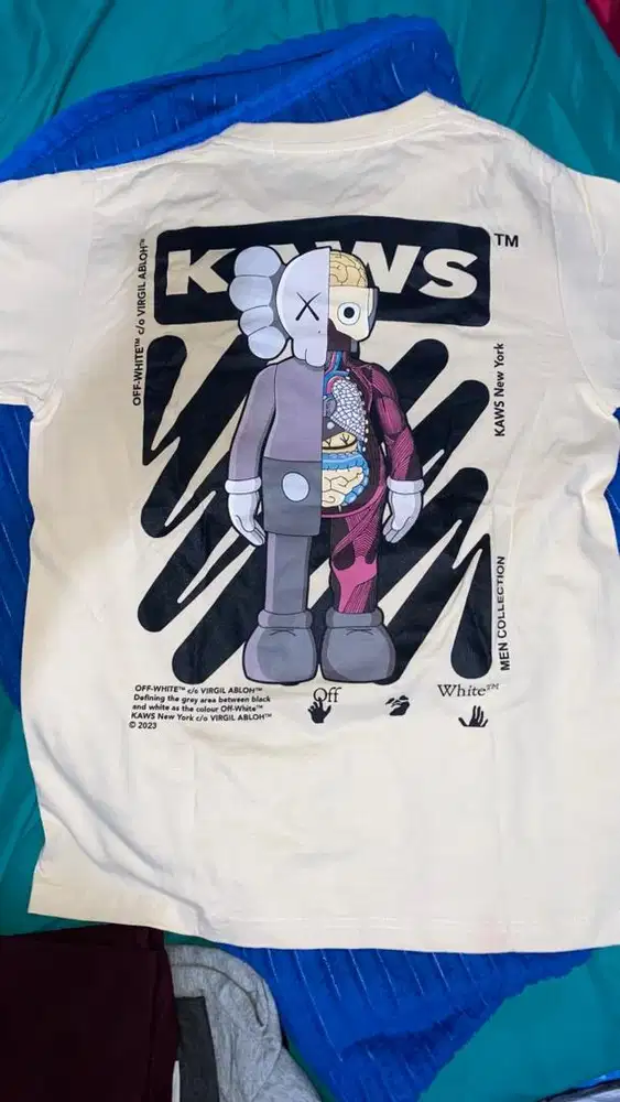 Kaos KAWS cream
