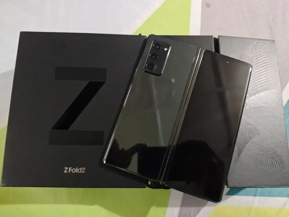 Samsung Galaxy ZFold 2 Ram 12/256GB Fullset Original