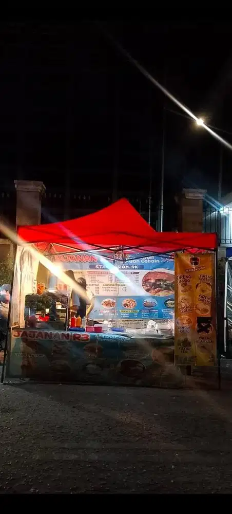 Dibutuhkan laki2 punya motor yg mau kerja di kuliner