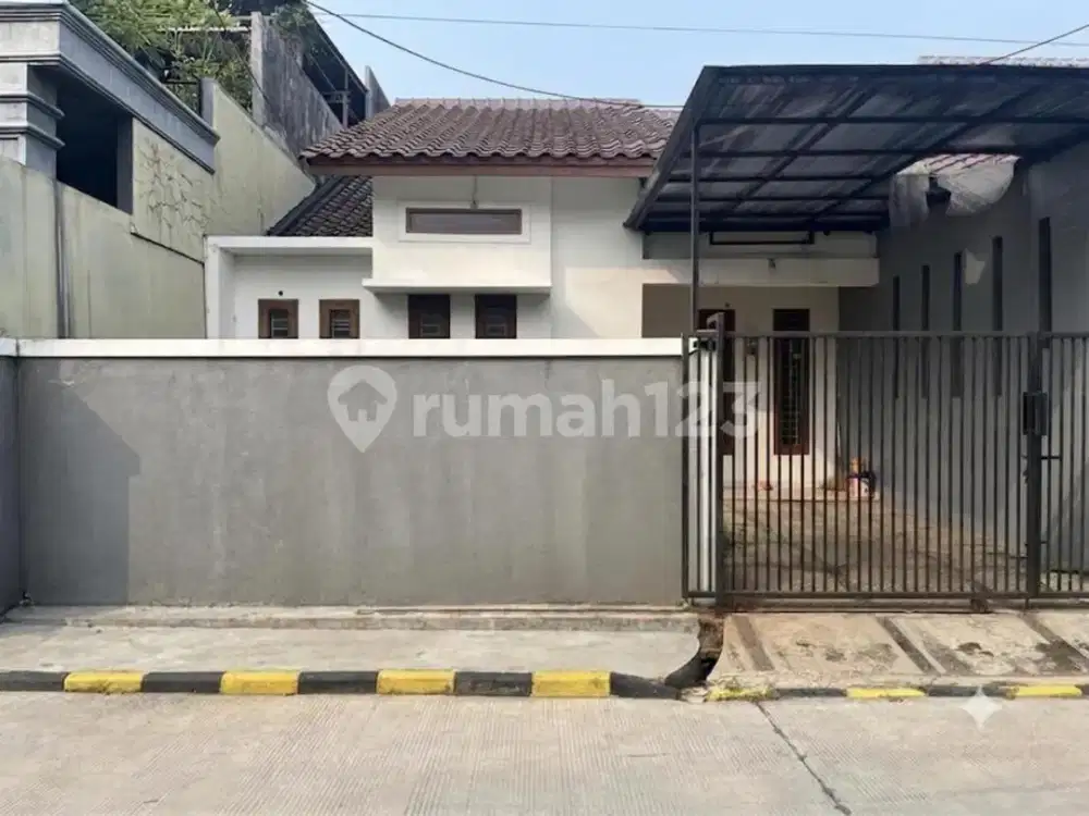 Rumah Siap Huni di Mahkota Simprug