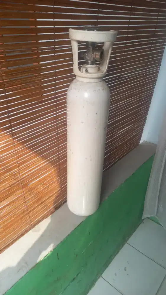 Tabung oksigen isi 1m³( kosong )