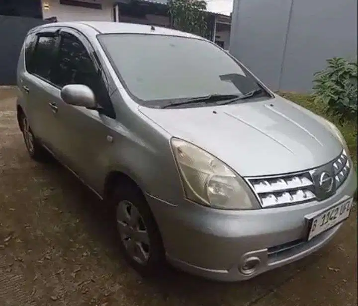 Nissan Grand livina 2009 Bensin