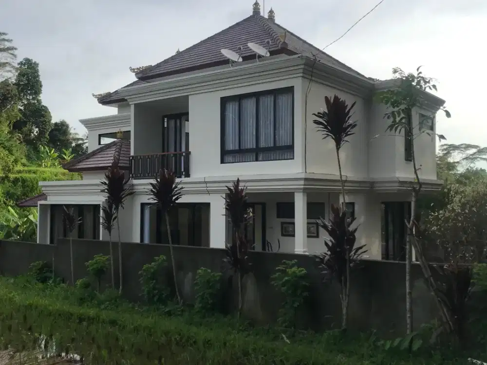 Di jual Cepat Villa di Gianyar Bali Pemandangan Sawah