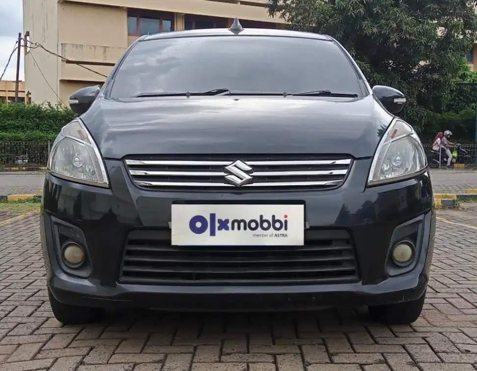 TDP 5, JT Suzuki Ertiga 1.4 GX Bensin-AT Hitam 2013
