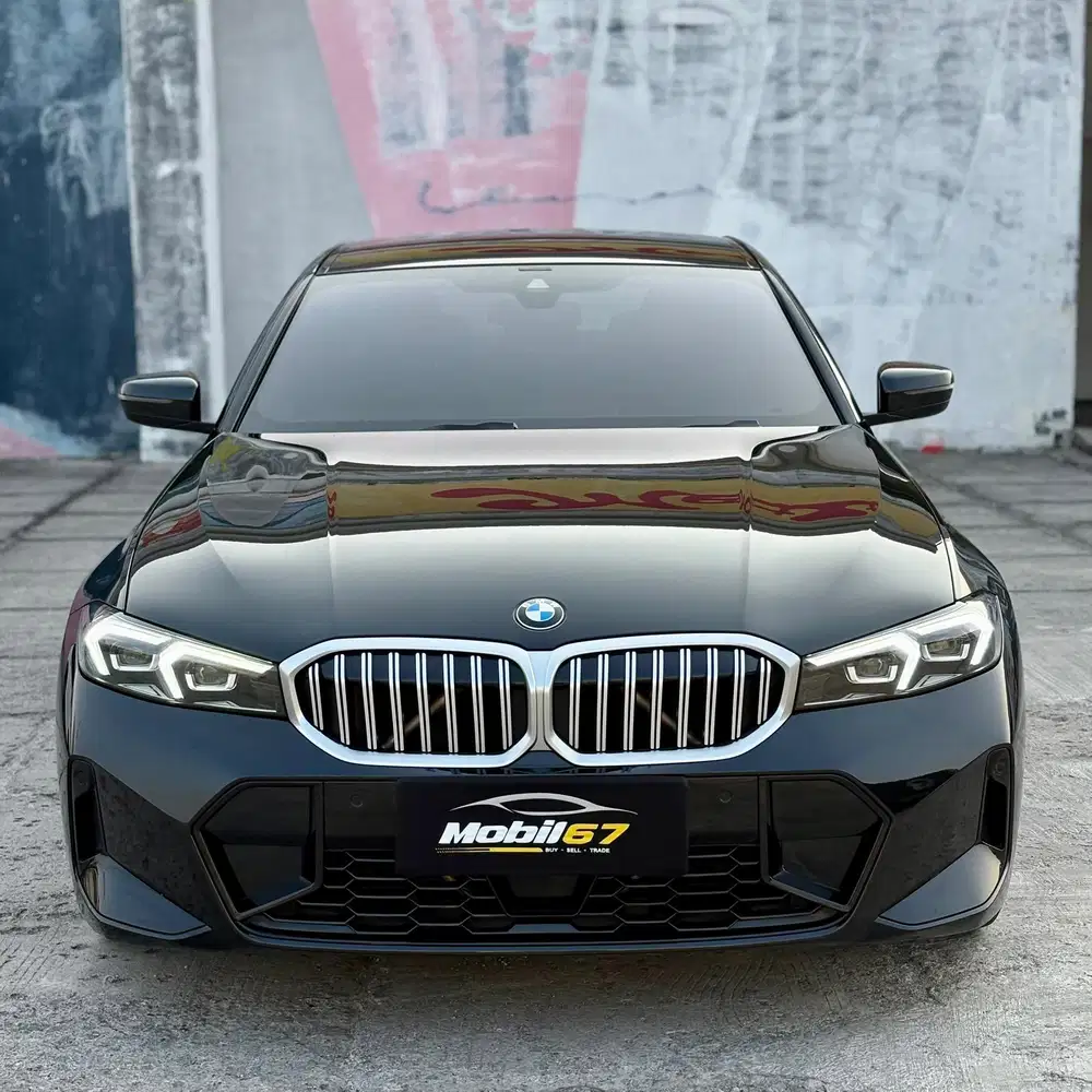 LIKE NEW !! BMW 320i M Sport 2023 KM LOW