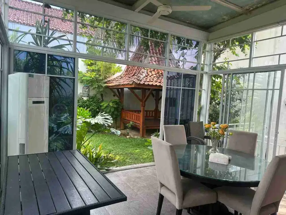 Dijual rumah mewah 3 lantai di Pulo Asem - Rawamangun