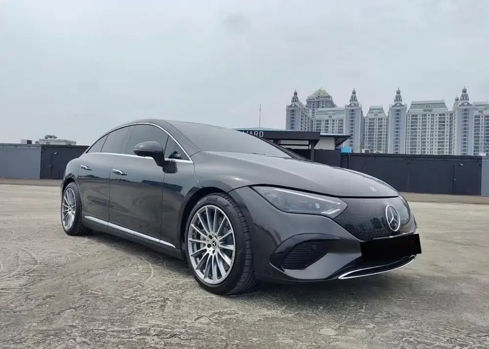 MERCEDES BENZ EQE 350+ 2022