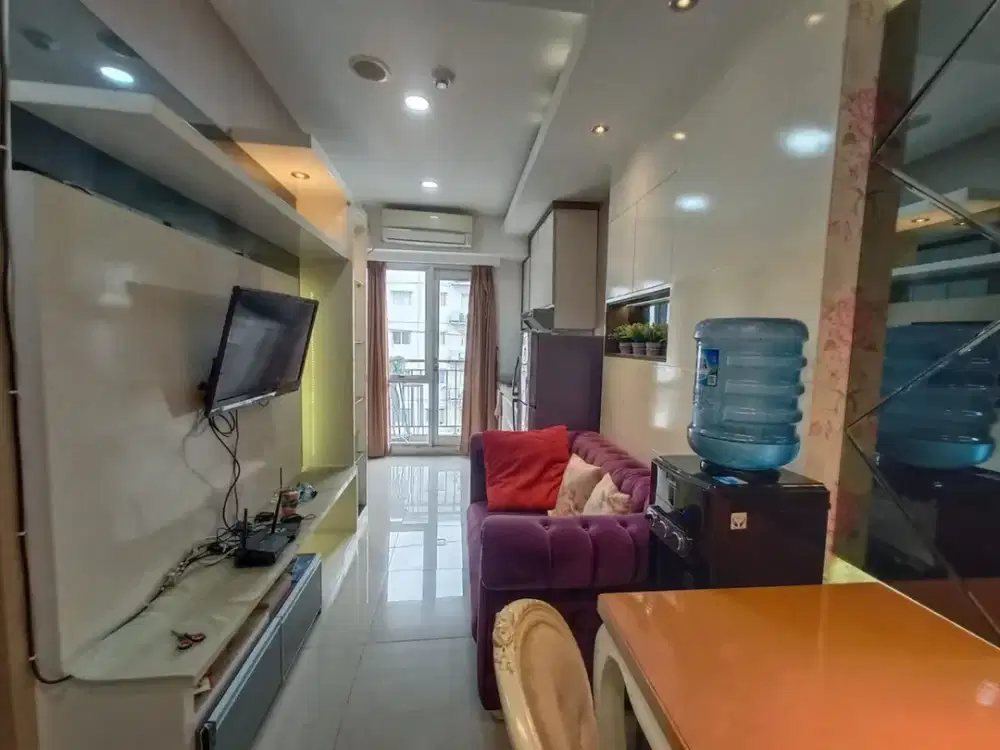 DISEWAKAN 2BR FULL FURNISH OAK TOWER LT 12 – VIEW JALAN, PUSAT KULINER, PULO GADUNG