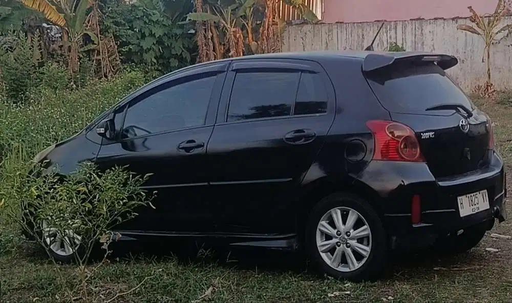 Toyota Yaris 2012 Bensin