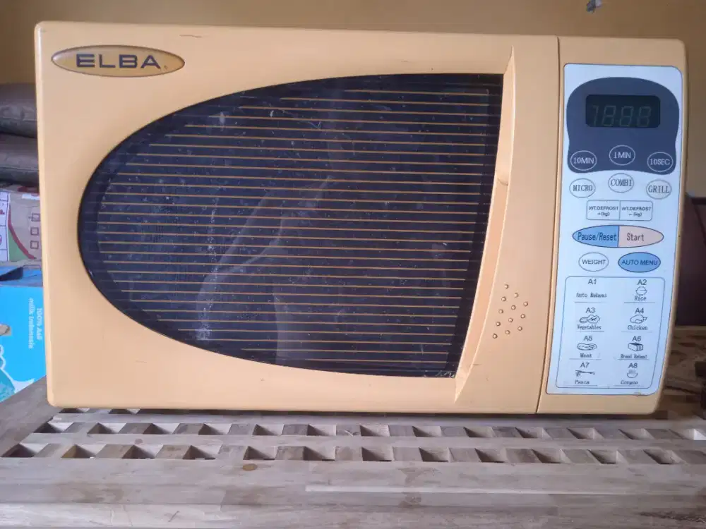 Microwave ELBA kondisi Normal Siap Pakai