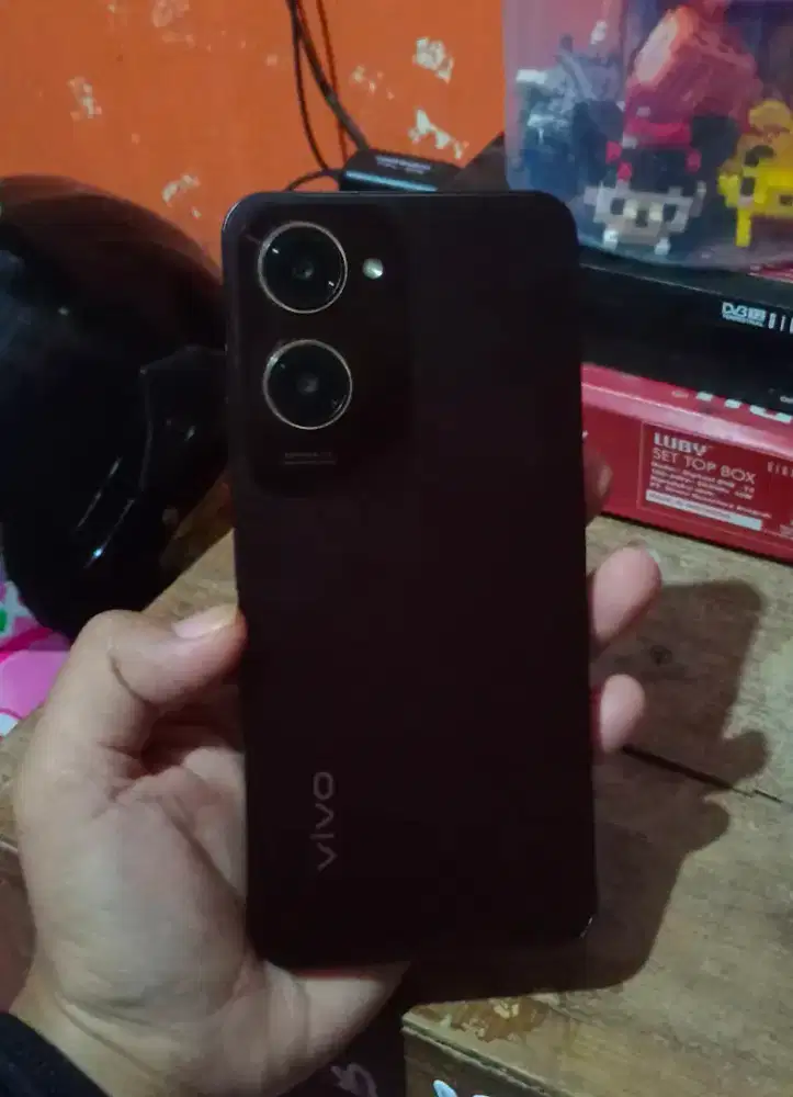Vivo y18 NFC ram 4+4/64!.