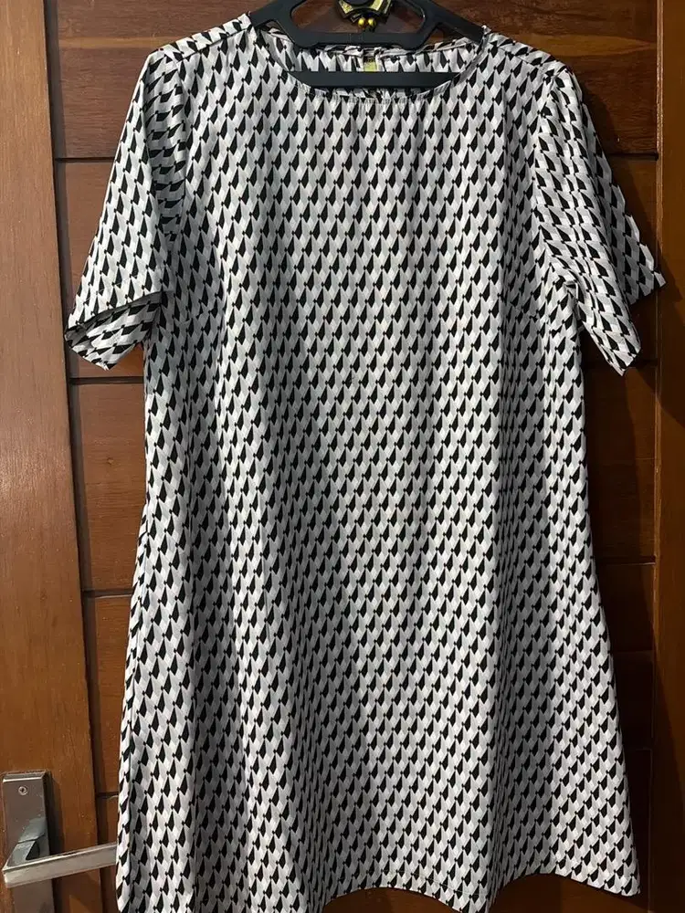 Baju bekas bagus