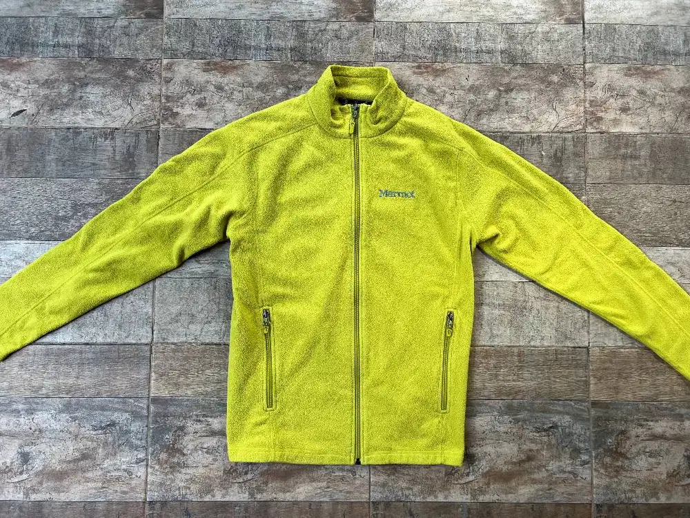 Marmot sweater, size s