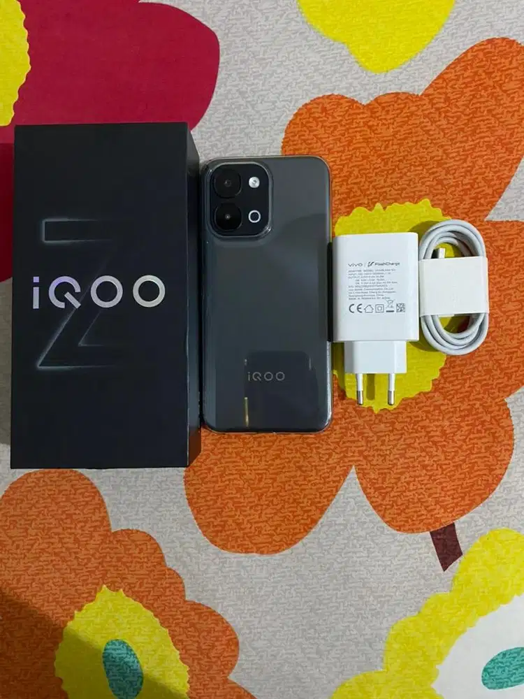 iQOO Z11x 5G 8+8/128 Fullset Garansi on Panjang