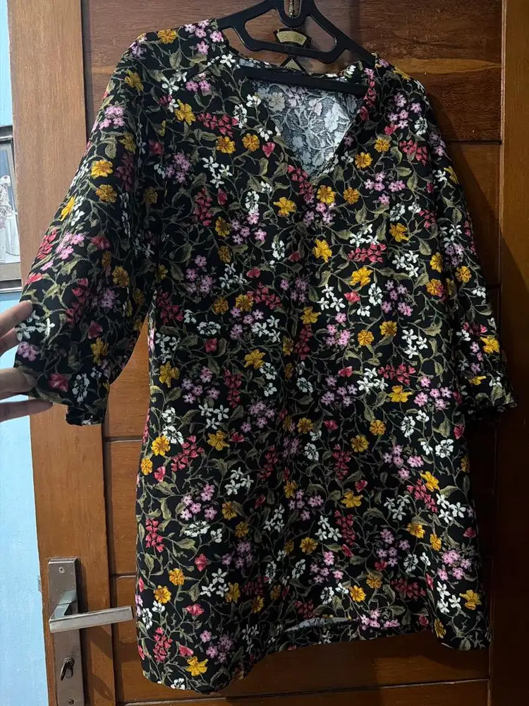 Baju bekas masih bagus