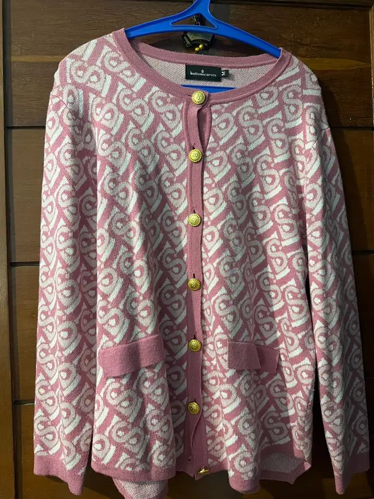 Buttonscarves baju bekas