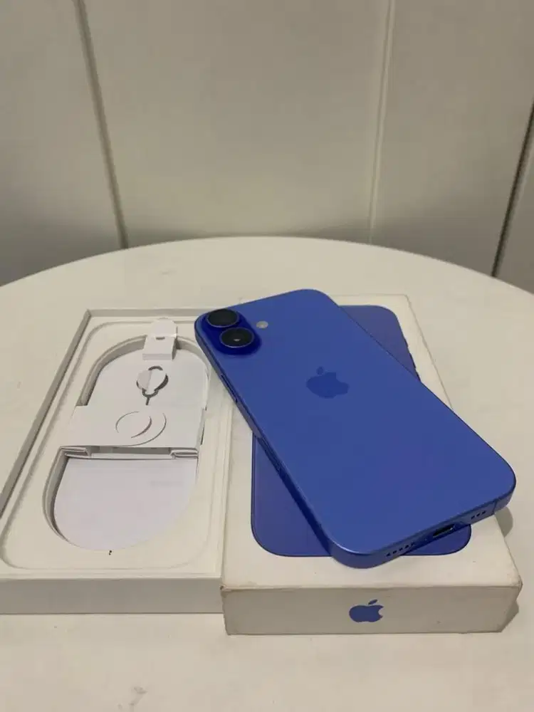 Iphone 16 128Gb - Beacukai (Nego)
