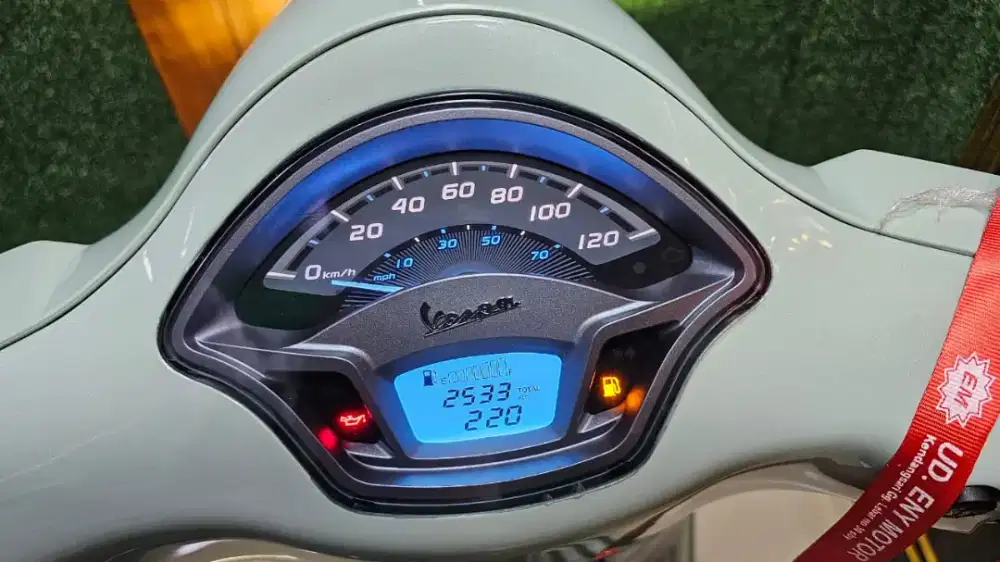 UD ENY MOTOR - Piaggio Vespa LX Batik thn 2023 terbatas