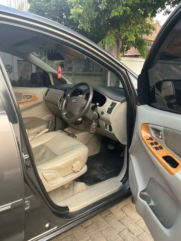 Toyota Kijang Innova 2009 Diesel