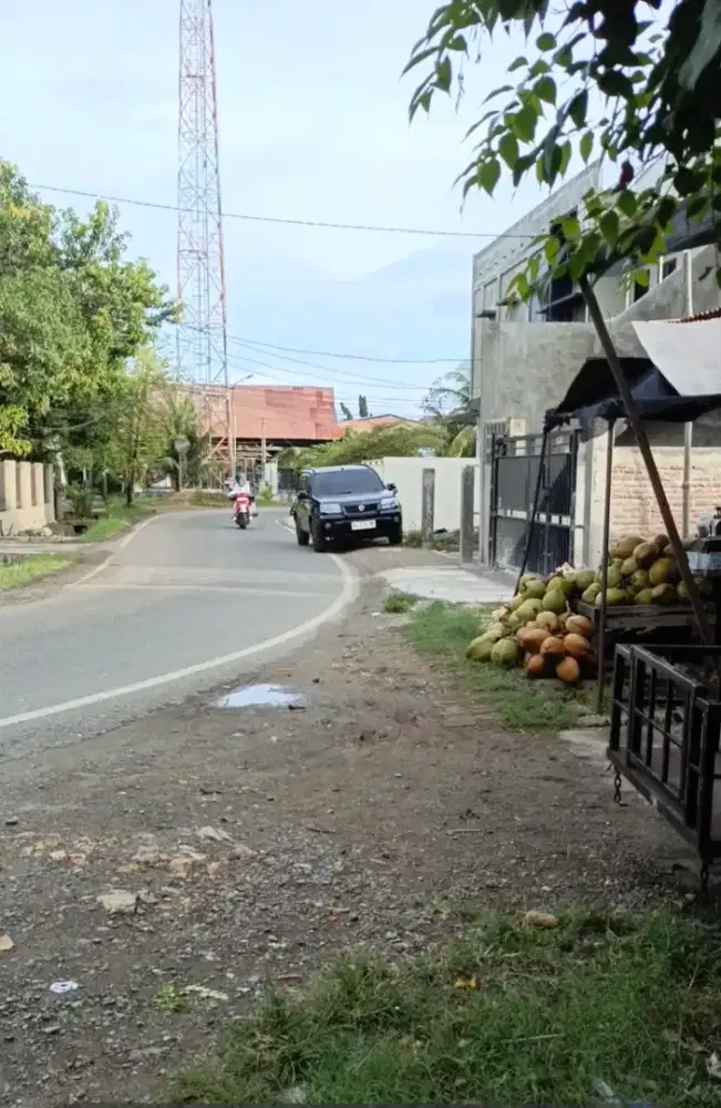 Tanah Tepi Jalan Raya Darussalam