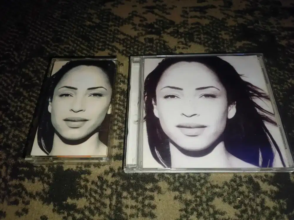 Sepaket - CD & KASET PITA SADE