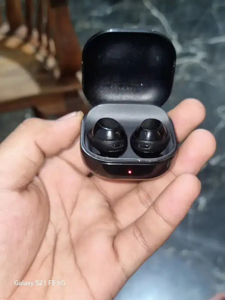 Galaxy buds core bekas