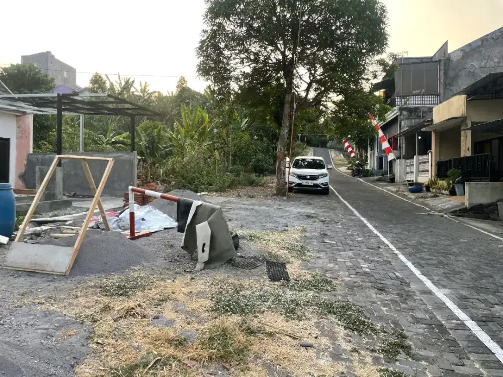 Tanah dijual cepat sinar waluyo bonus rumah cocok untuk kos dkt unimus