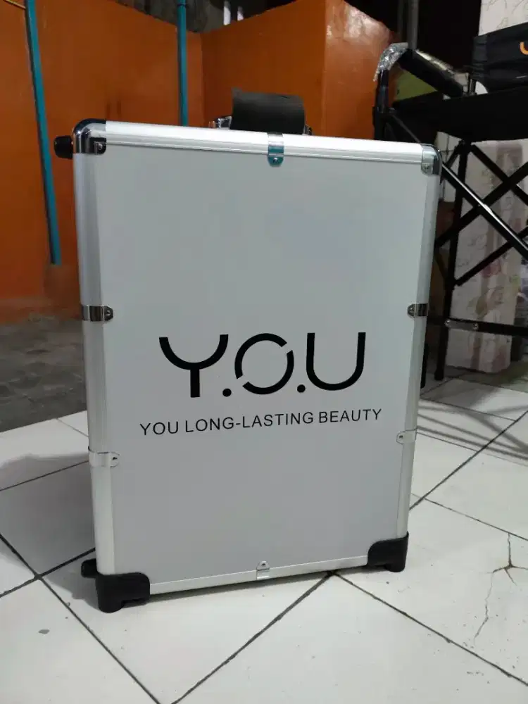 Koper make-up by YOU Dan kursinya