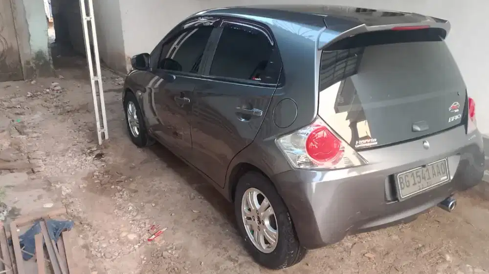 Honda brio 2013