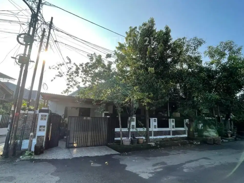 Dijual Rumah Hook 2Lantai Dekat Stasiun Duren Sawit Jakarta Timur