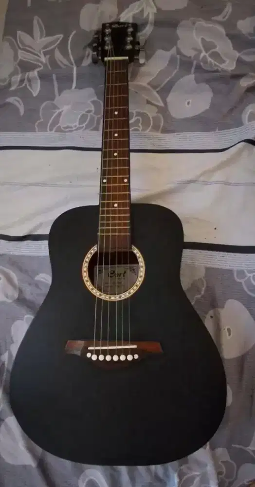 Gitar akustik 3/4 senar 6 string